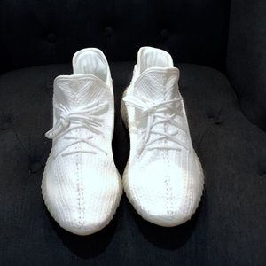 adidas Yeezy Boost 350 v2 in Cream White size 11